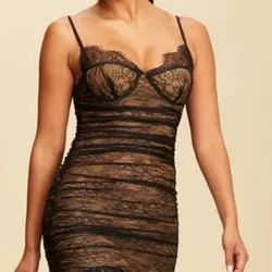 vestido silueta negra