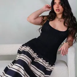 Vestido tejido ,espalda descubierta