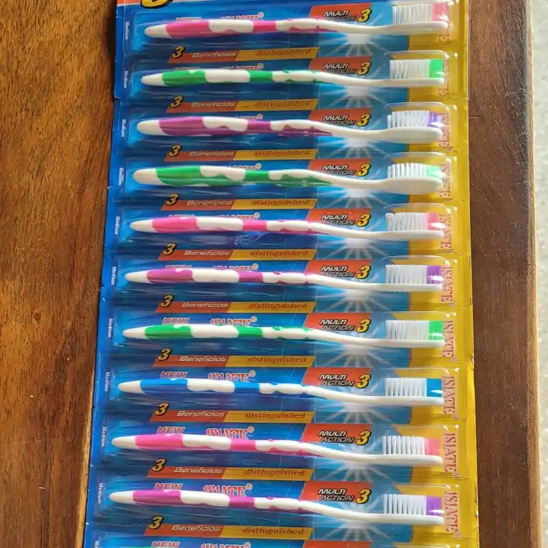 Cepillo Dental (1 unidad) Celda Media 