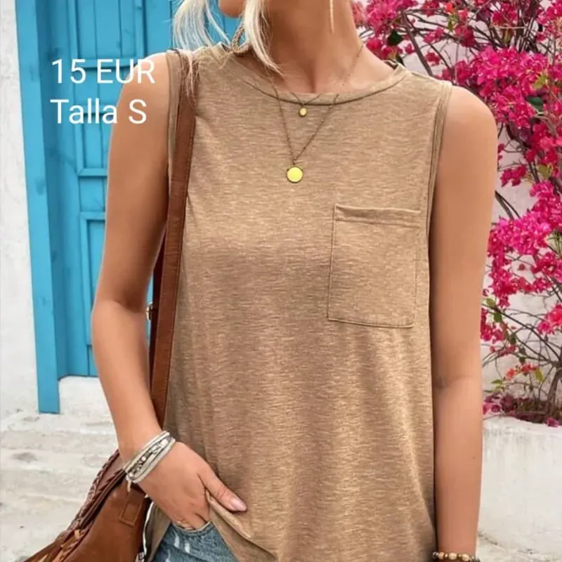 Blusa sin mangas con nudo en la espalda