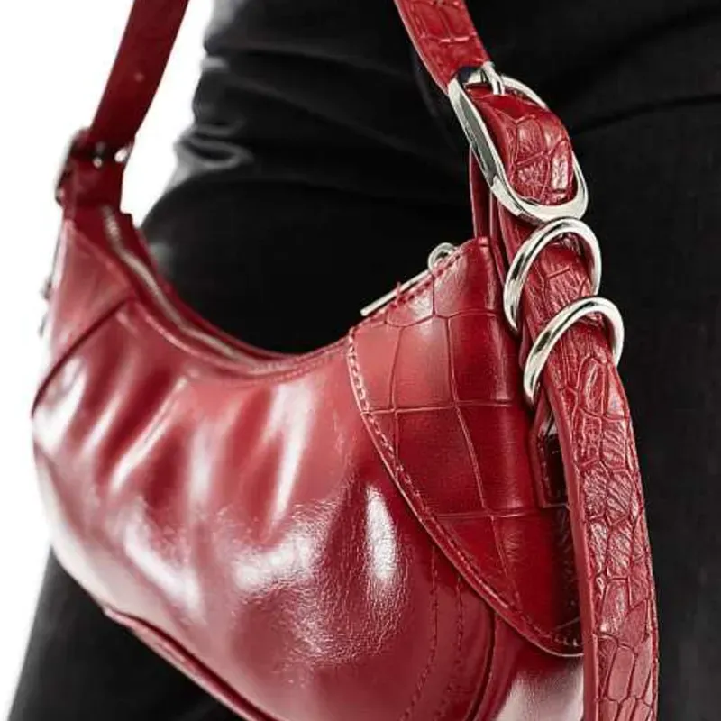 Bolso Bershka de mano