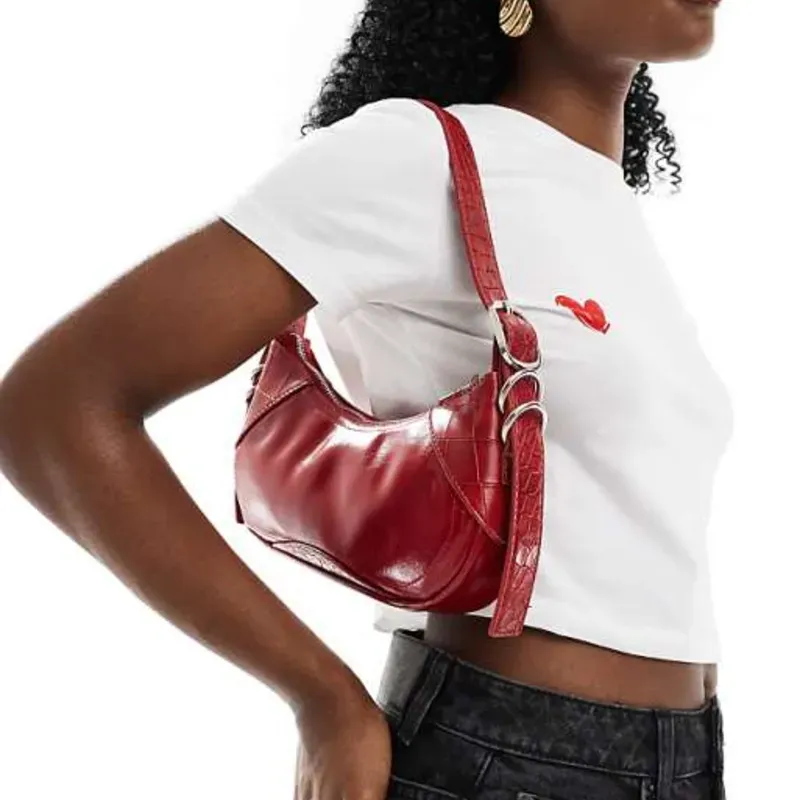 Bolso Bershka de mano