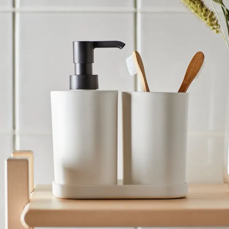 Juego de dispensador para baño