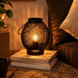 Lámpara de mesa estilo farol