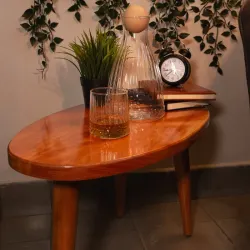Mesa auxiliar de madera