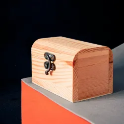 Mini cofre de madera