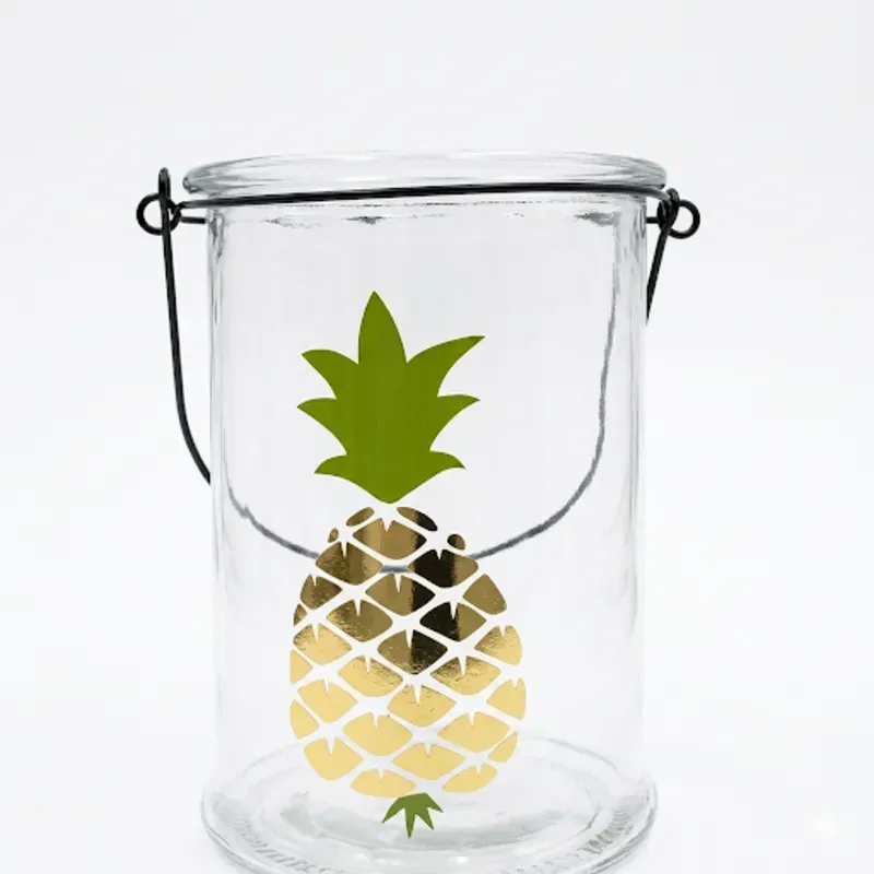 Pote decorado con imagen de piña