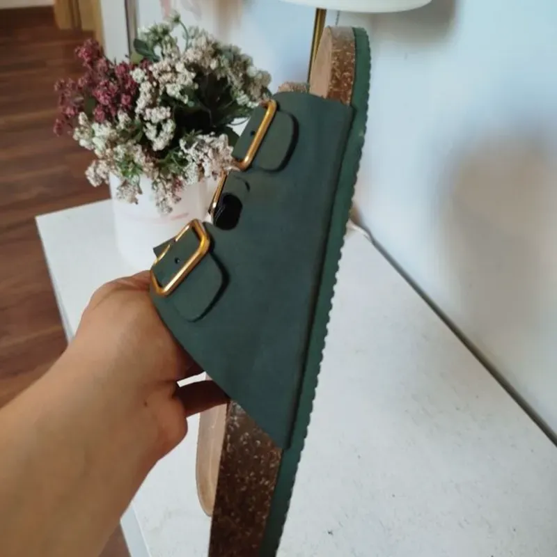 Sandalias Prácticas 