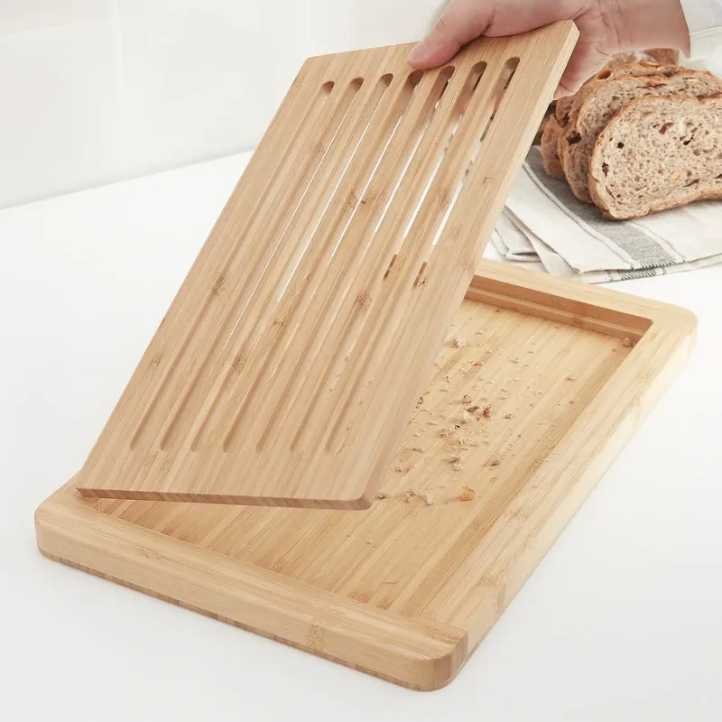 Tabla de bambú para el pan
