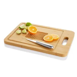 Tabla de corte con relieve