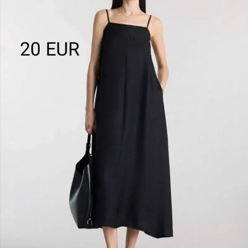 Vestido negro de tirantes