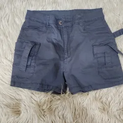 Short estilo cargo