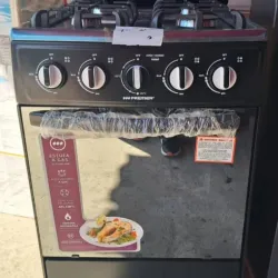 🟣Cocina con horno premier con Magneto.