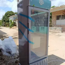 🌻Nevera Exhibidora EKO 7.5 pies