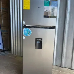 ⚪Refrigerador Hisense de 7.27 pies 💦con dispensador de agua