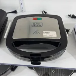 ⚫Sandwichera Black + Decker
