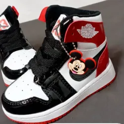 BOTICAS NIKE JORDAN ROJO Y NEGRO MICKEY
