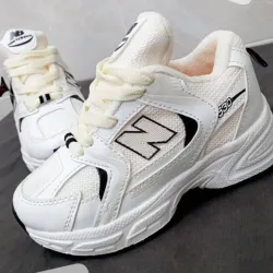 NEW BALANCE BLANCO Y BEICH DETALLES NEGROS 💯💥