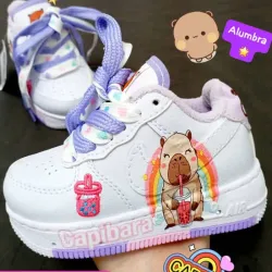 NIKE AIR FORCE BLANCO CAPIBARA🩷🎀  Alumbra 🌟