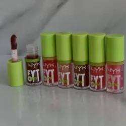 Brillo de labios (Réplica de NYX)