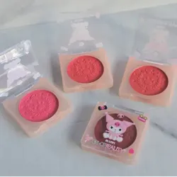 Rubor en polvo Kuromi