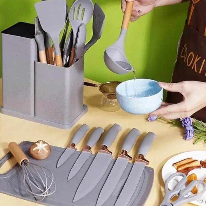 Set de cuchillos y utensilios de cilicona 