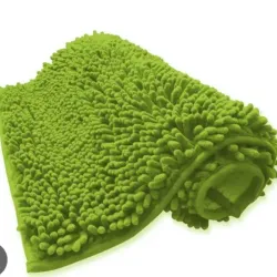 Alfombra de chenilla verde