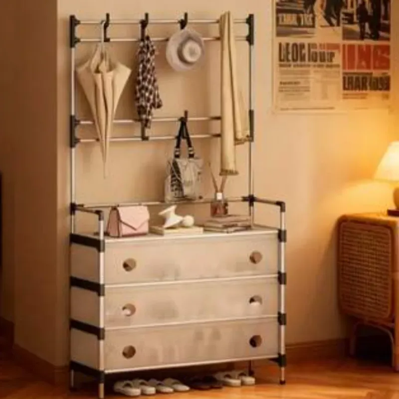 Zapateras y perchero 