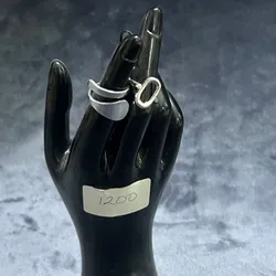 Anillos asimetricos