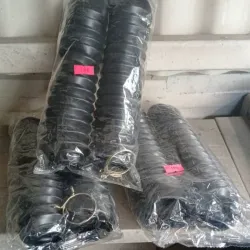 Gomas del amortiguador delantero