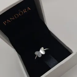 Anillo de Mariposa