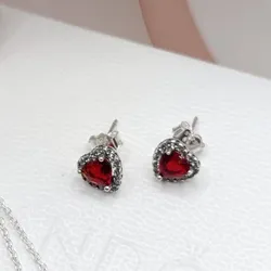 Aretes de Corazón con Piedra Roja