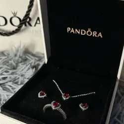 Conjunto de Corazones Rojos