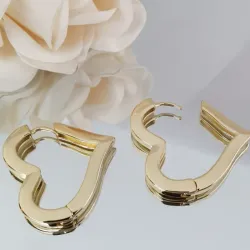Aretes en forma de corazón 💟 