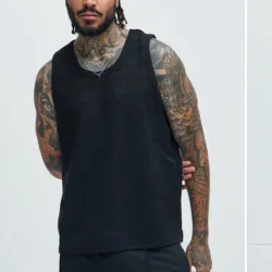 Camiseta 🖤Fashion Nova 