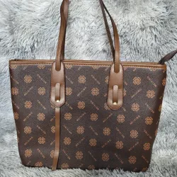 Cartera carmelita 