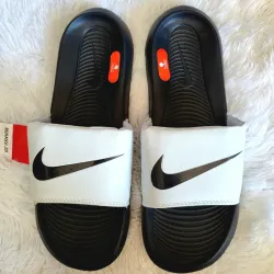 Chanclegas nike 🤍