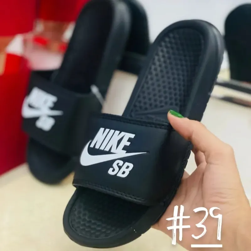 Chancletas nike 