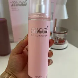 Colonia Mod BLUSH by Ariana Grande 