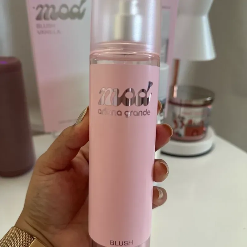Colonia Mod BLUSH by Ariana Grande 