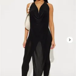 Conjunto asimétrico FASHION NOVA 
