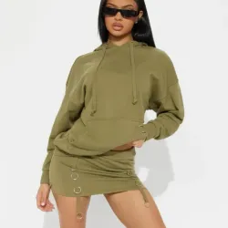 Conjunto de enguatada y saya