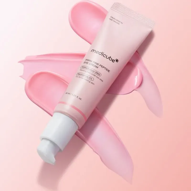 Contorno de ojos Medicube con ADN de Salmón