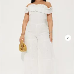 Enterizo blanco de hilo 