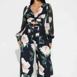 Mono negro de rosas 
