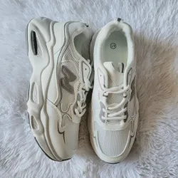New balance blancas y gris 