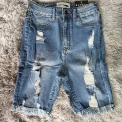 Pesquera mezclilla FASHION NOVA 