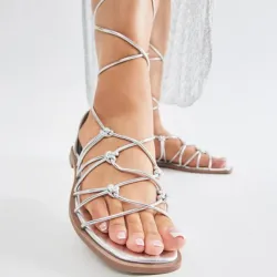 Sandalias cocalecas plateadas 