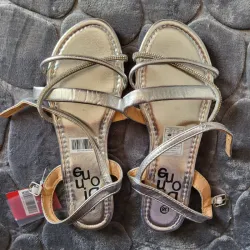 Sandalias plateadas 