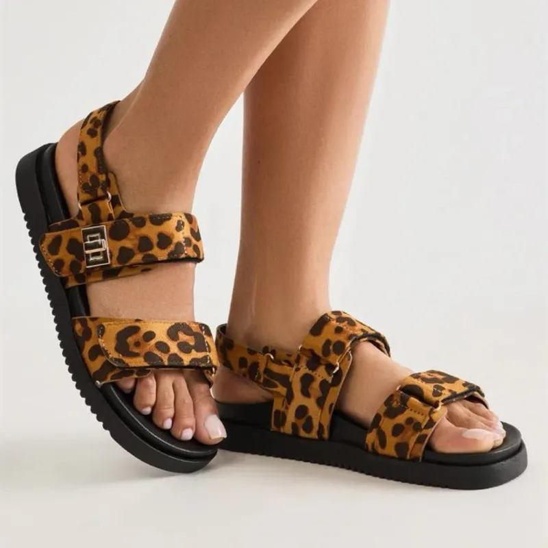 Sandalias prácticas